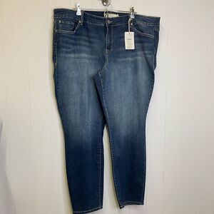 Brand New Torrid Women’s Size 24 Skinny Skyline Blue Denim Jeans